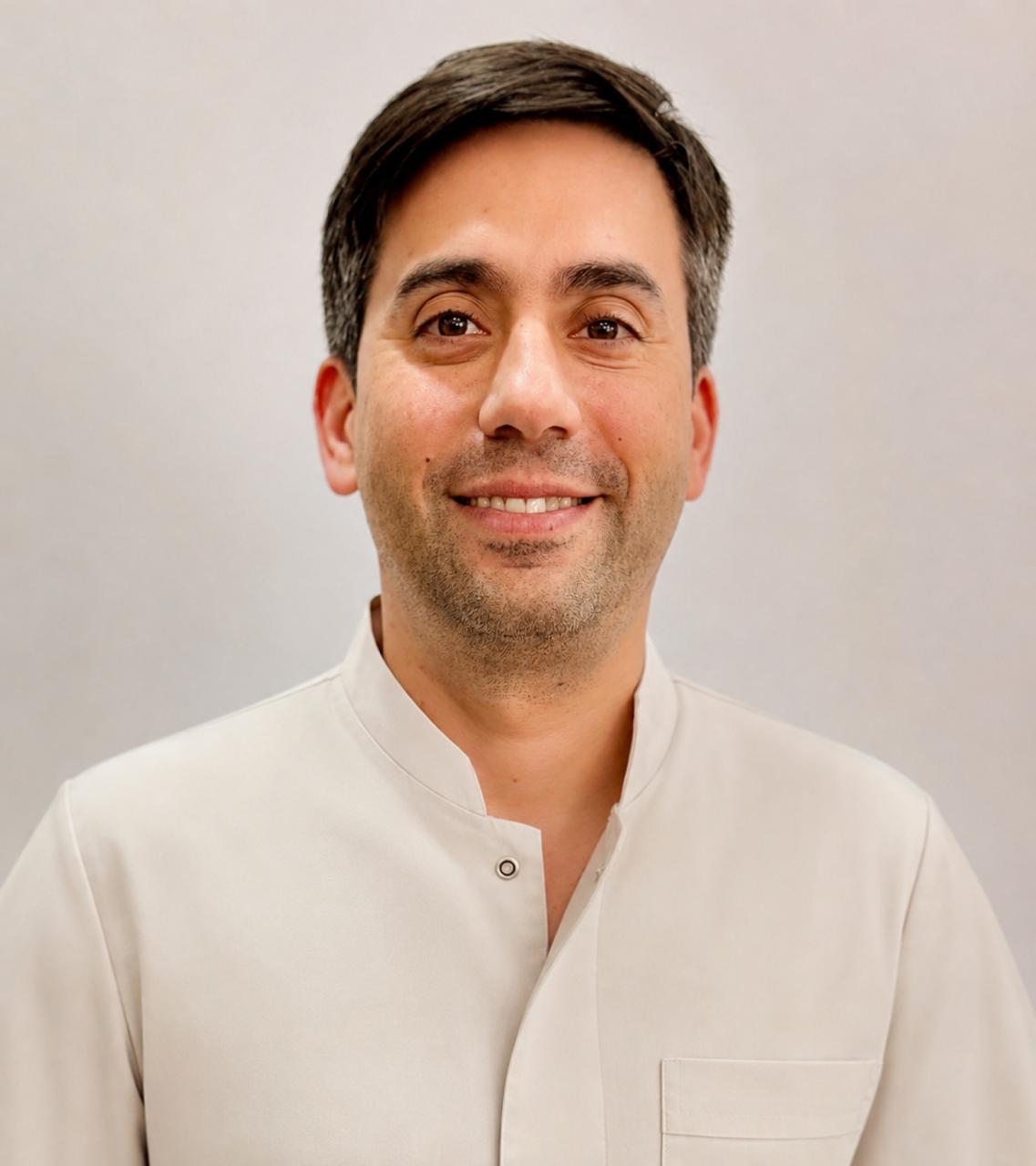 Dr. Juan Dalla Costa